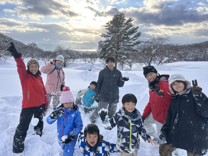 【満員御礼】冬の秋田で忘れられない旅を！雪遊びと温泉と郷土料理を大満喫ツアー